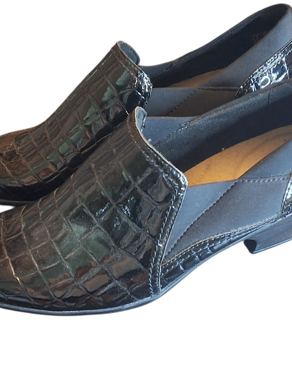 New Clatks Black Croc-Embossed Slip-On Patent Leathet Loafers 7.5